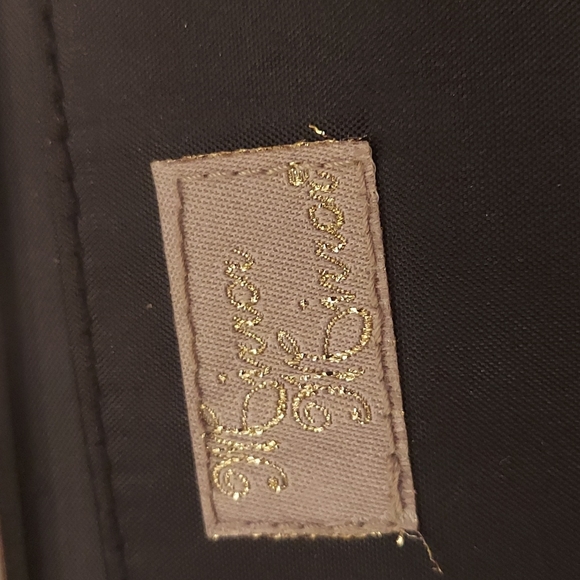 Embossed Wallet or crossbody - Picture 3 of 5
